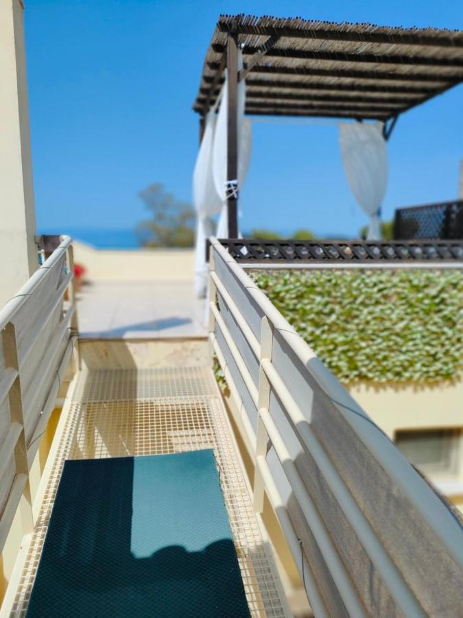 Sea Breeze - Home With A View Bouzaíika Екстериор снимка