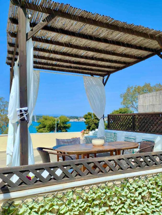 Sea Breeze - Home With A View Bouzaíika Екстериор снимка